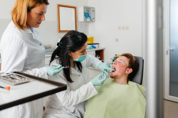 Best Emergency Tooth Extraction  in Union Point, GA